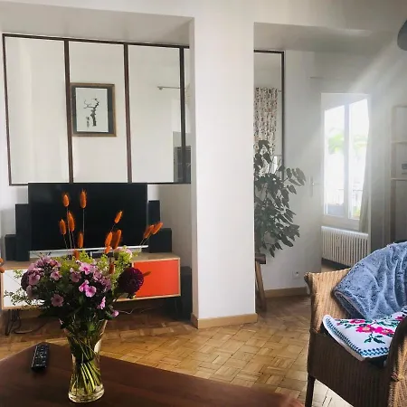 Beautiful And Bright In Montmartre Apartamento *